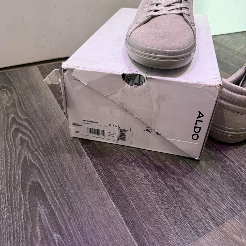 Aldo box damaged